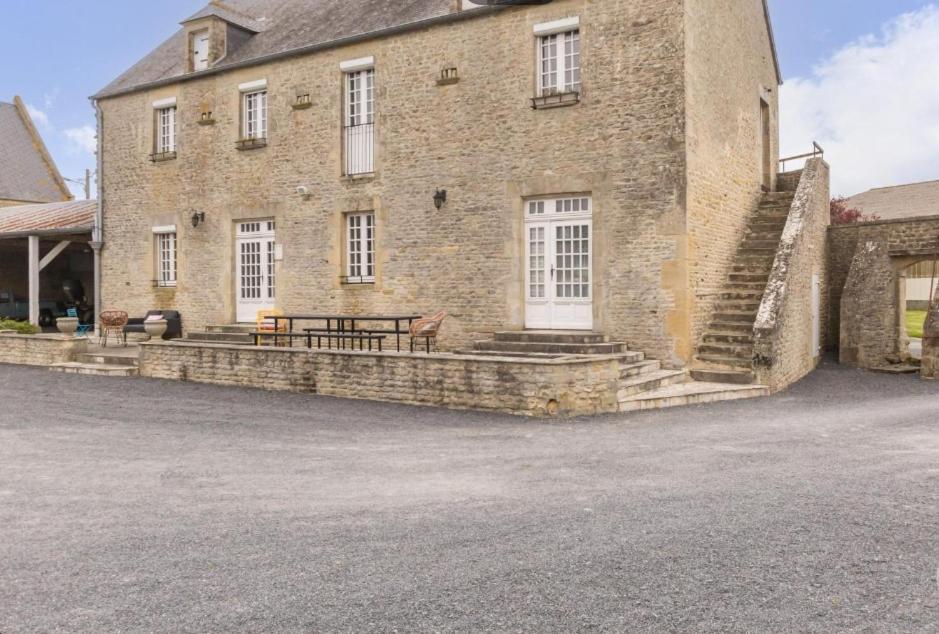 Longues-sur-Mer Grand Gite De La Ferme De La Tourelle المظهر الخارجي الصورة